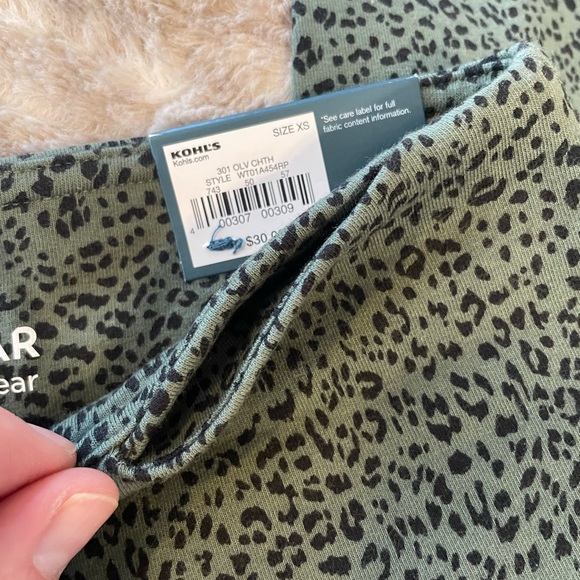 Leopard TekGear leggings - Picture 4 of 7